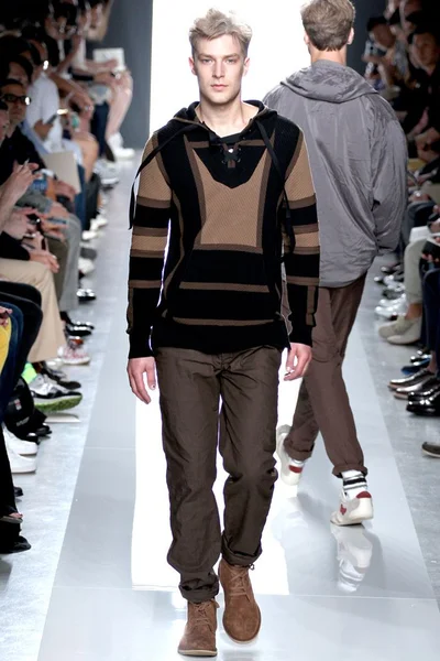 Look 7